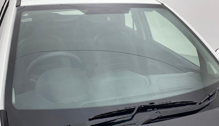 2021 Tata Tiago XT (O) PETROL, Petrol, Manual, 26,259 km, Front windshield - Minor spot on windshield