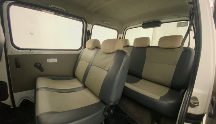 2012 Maruti Eeco 7 STR, CNG, Manual, 73,026 km, Right Side Rear Door Cabin