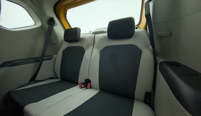 2019 Renault TRIBER 1.0 RXT, Petrol, Manual, 26,851 km, Third Seat Row ( optional )