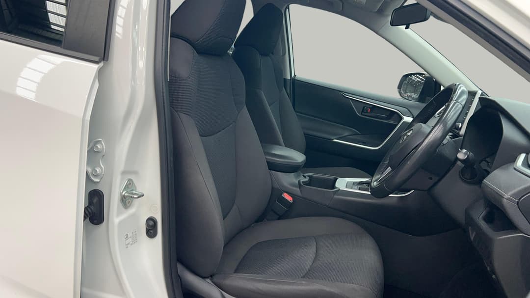 2022 Toyota RAV4 Gx (2WD) Hybrid, Automatic, 106632 km, Right Side Front Door Cabin View