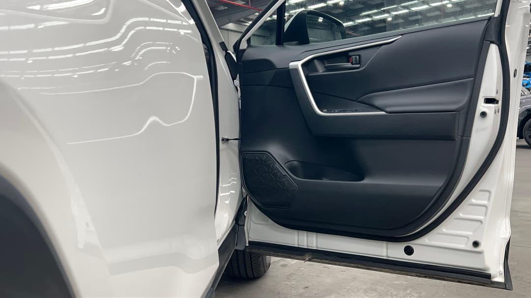 2022 Toyota RAV4 Gx (2WD) Hybrid, Automatic, 106632 km, Speaker View