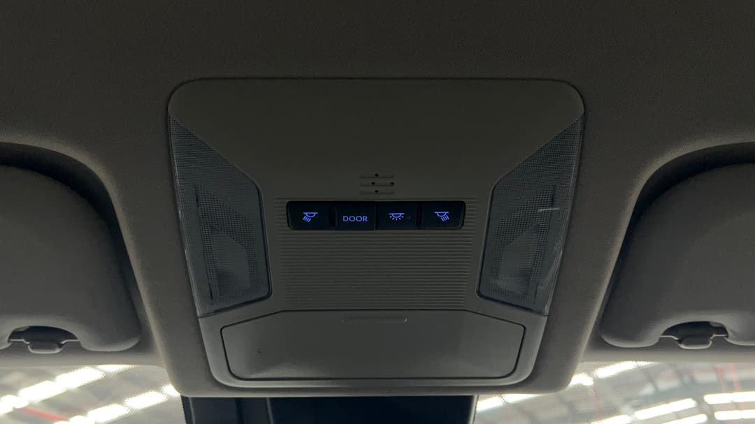 2022 Toyota RAV4 Gx (2WD) Hybrid, Automatic, 106632 km, On-Roof Controls/Sunglass holder