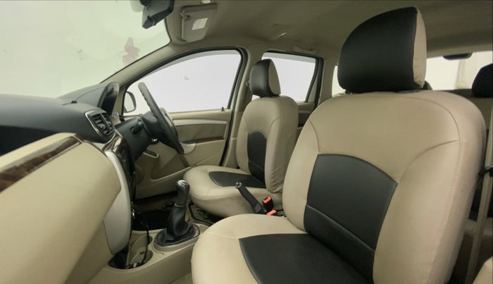 2014 Nissan Terrano XL (P), Petrol, Manual, 87,045 km, Right Side Front Door Cabin