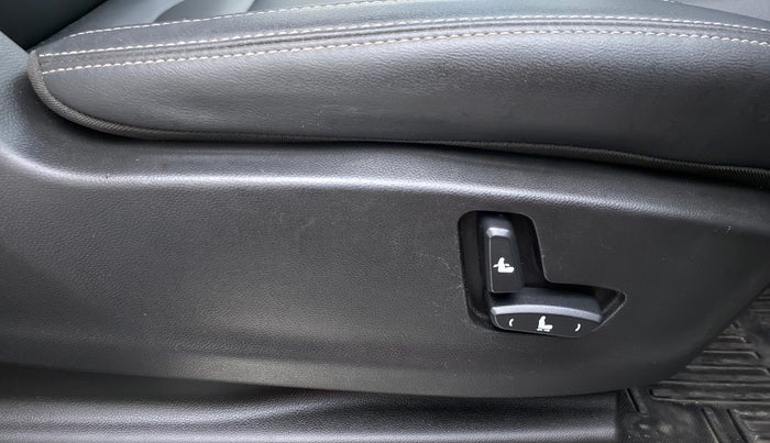 2019 MG HECTOR SHARP 2.0 DIESEL, Diesel, Manual, 93,431 km, Driver Side Adjustment Panel