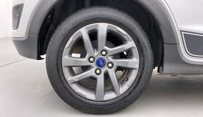 2019 Ford FREESTYLE TITANIUM 1.2 TI-VCT MT, Petrol, Manual, 54,239 km, Right Rear Wheel