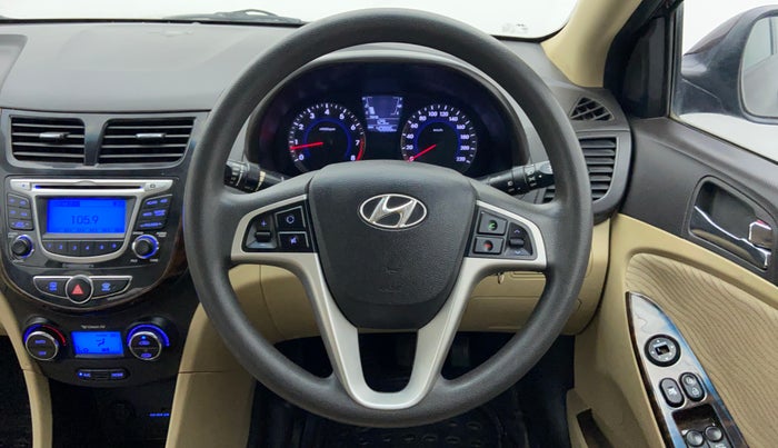 2013 Hyundai Verna FLUIDIC 1.6 EX VTVT, Petrol, Manual, 40,685 km, Steering Wheel Close Up