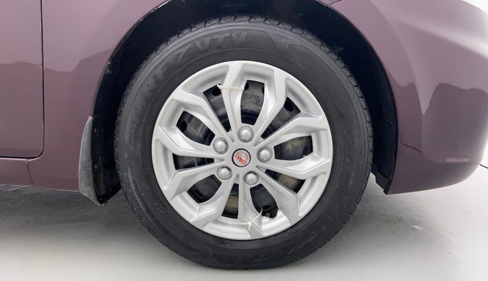 2013 Hyundai Verna FLUIDIC 1.6 EX VTVT, Petrol, Manual, 40,685 km, Right Front Wheel