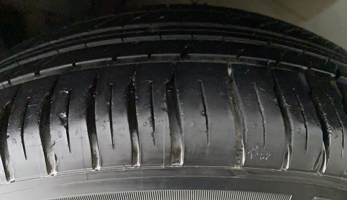 2012 Honda Jazz 1.2 X I VTEC, Petrol, Manual, 68,421 km, Left Rear Tyre Tread