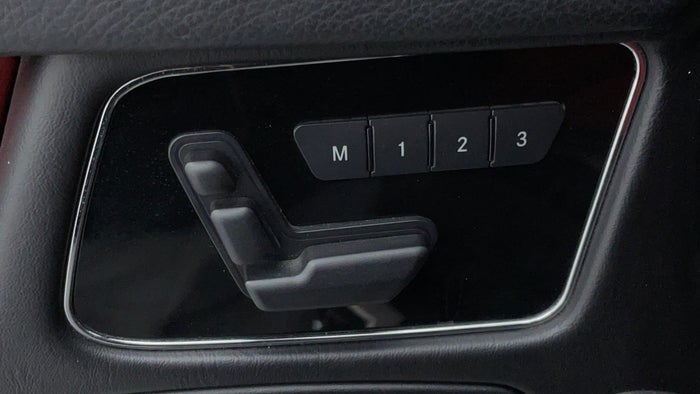 Mercedes Benz G-Class-Driver Side Adjustment Panel