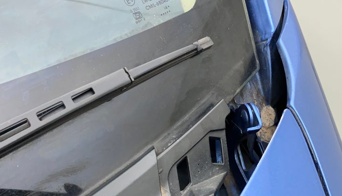 2015 Honda Amaze 1.2L I-VTEC S, Petrol, Manual, 49,595 km, Bonnet (hood) - Cowl vent panel has minor damage