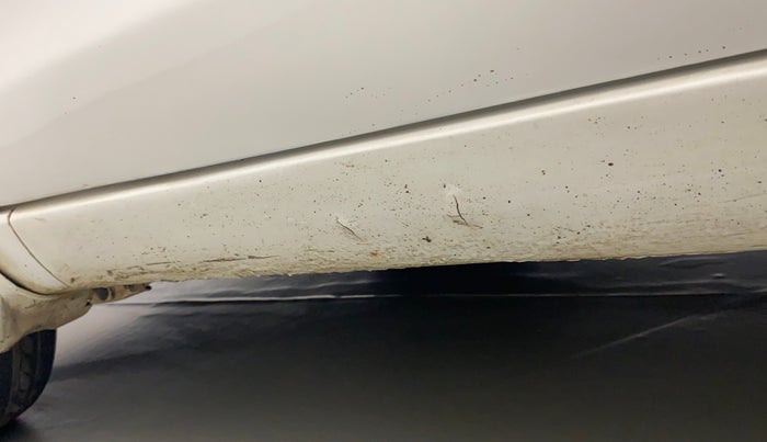 2012 Maruti Ertiga VDI, Diesel, Manual, 94,751 km, Left running board - Minor scratches