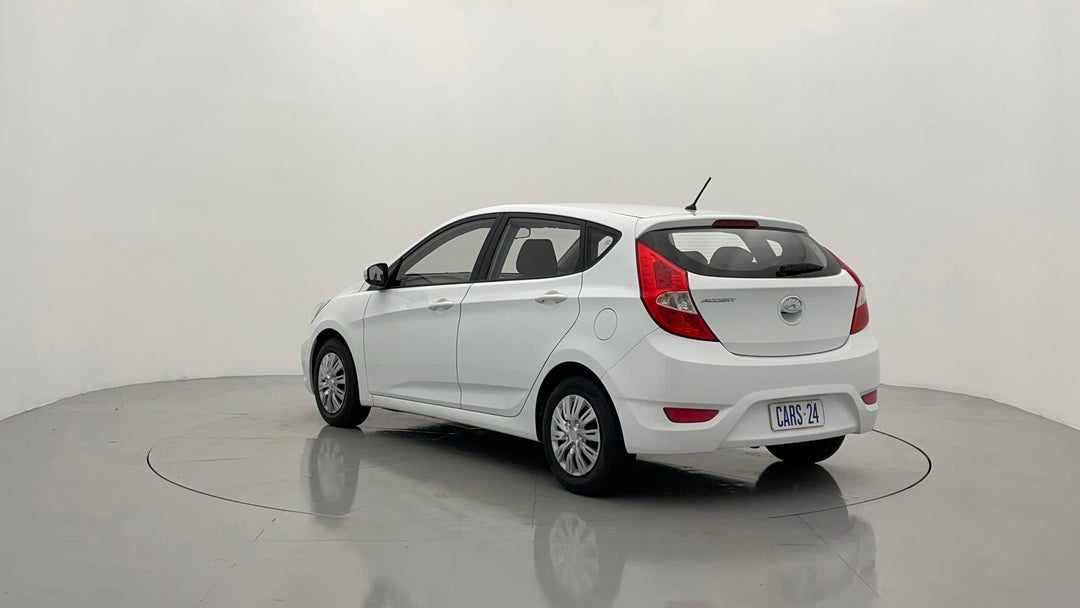 Left Back Diagonal (45- Degree) View