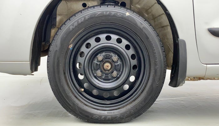 2011 Maruti Wagon R 1.0 VXI, Petrol, Manual, 47,816 km, Left Front Wheel