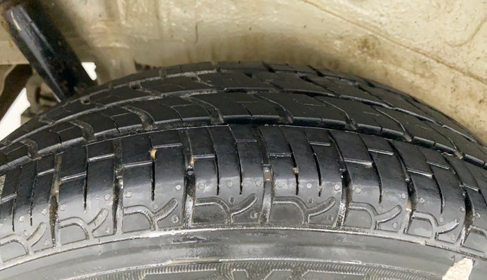 2011 Maruti Wagon R 1.0 VXI, Petrol, Manual, 47,816 km, Right Rear Tyre Tread
