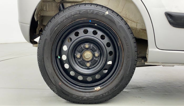 2011 Maruti Wagon R 1.0 VXI, Petrol, Manual, 47,816 km, Right Rear Wheel
