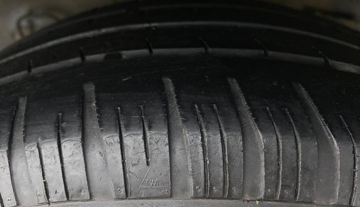 2014 Hyundai Grand i10 ASTA 1.2 KAPPA VTVT, Petrol, Manual, 52,424 km, Right Rear Tyre Tread