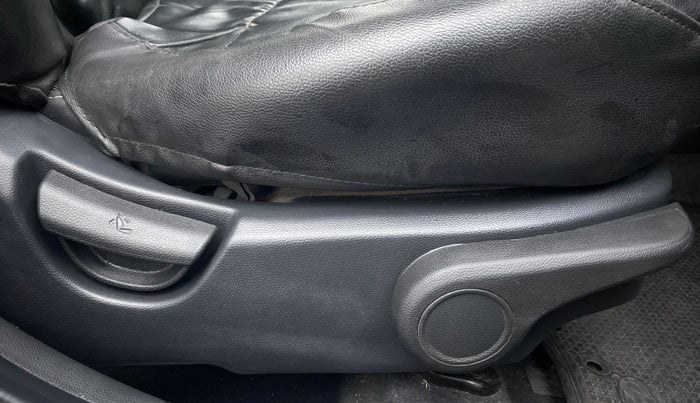 2014 Hyundai Grand i10 ASTA 1.2 KAPPA VTVT, Petrol, Manual, 52,424 km, Driver Side Adjustment Panel