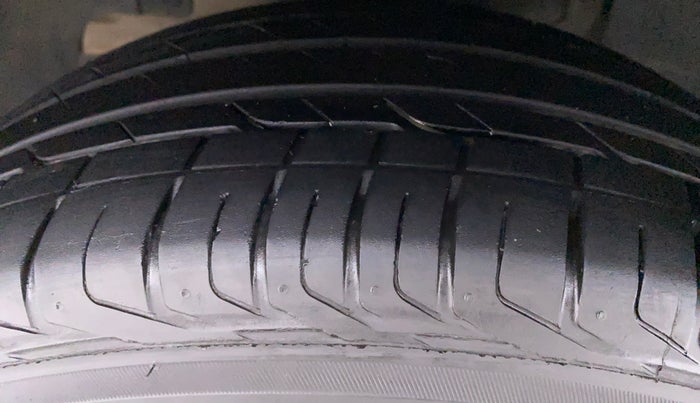 2019 Tata NEXON XZ+ 1.5, Diesel, Manual, 84,135 km, Left Front Tyre Tread