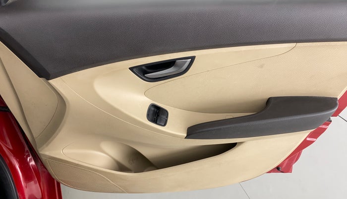 2015 Hyundai Eon SPORTZ, Petrol, Manual, 39,512 km, Driver Side Door Panels Control