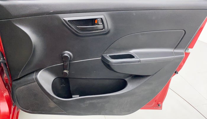2013 Maruti Swift LXI D, Petrol, Manual, 91,102 km, Driver Side Door Panels Control