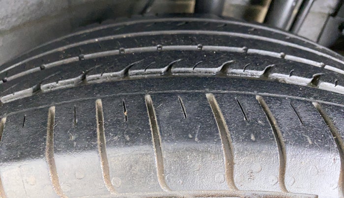 2019 Tata NEXON XM 1.2, Petrol, Manual, 28,943 km, Left Rear Tyre Tread