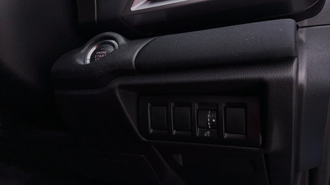 2022 Subaru Outback AWD, Automatic, 92039 km, Utility Switches/Buttons