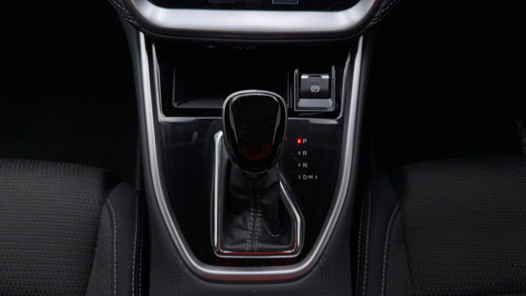 2022 Subaru Outback AWD, Automatic, 92039 km, Gear Lever 