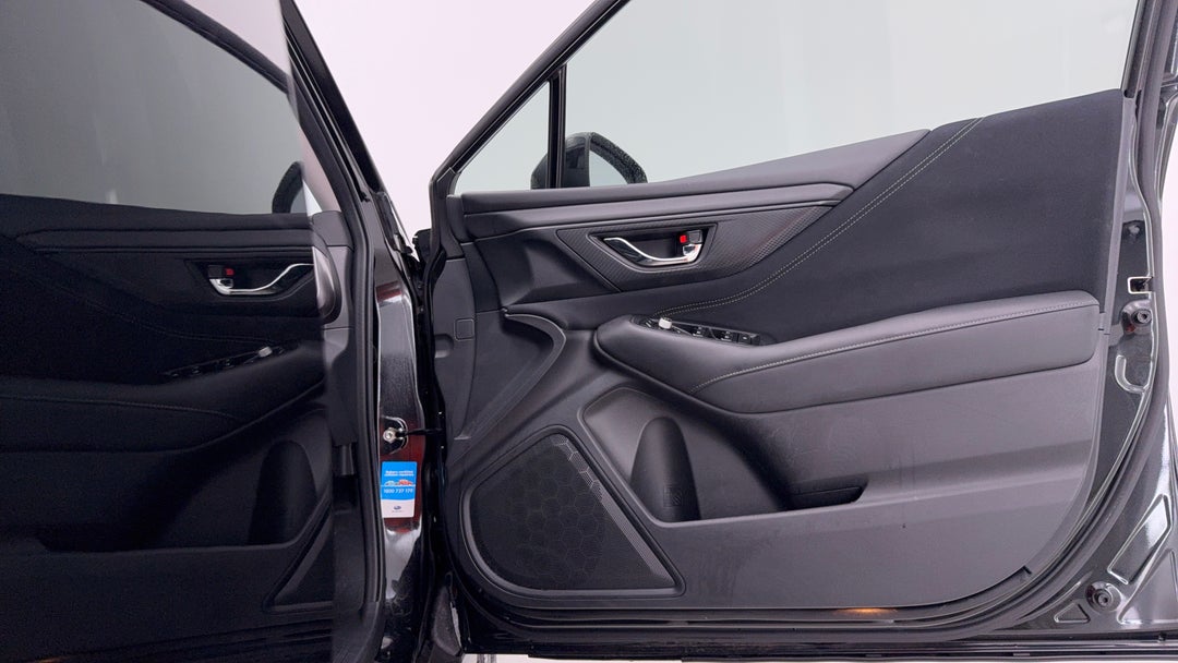 2022 Subaru Outback AWD, Automatic, 92039 km, Speaker View