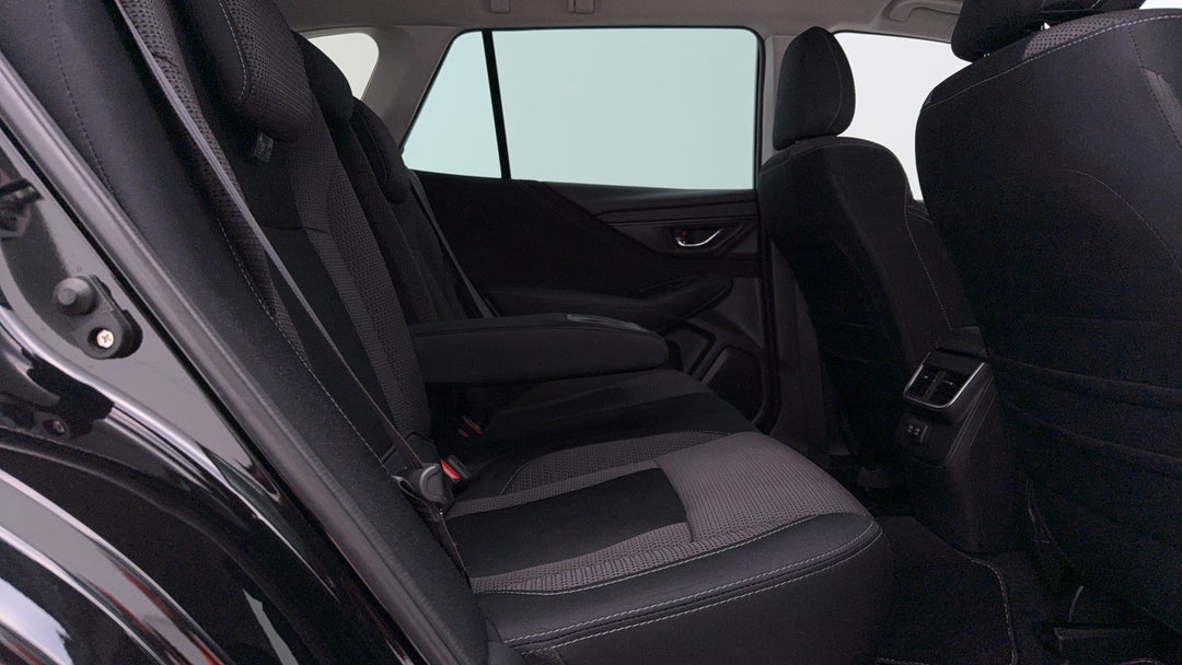 2022 Subaru Outback AWD, Automatic, 92039 km, Right Side Rear Door Cabin View