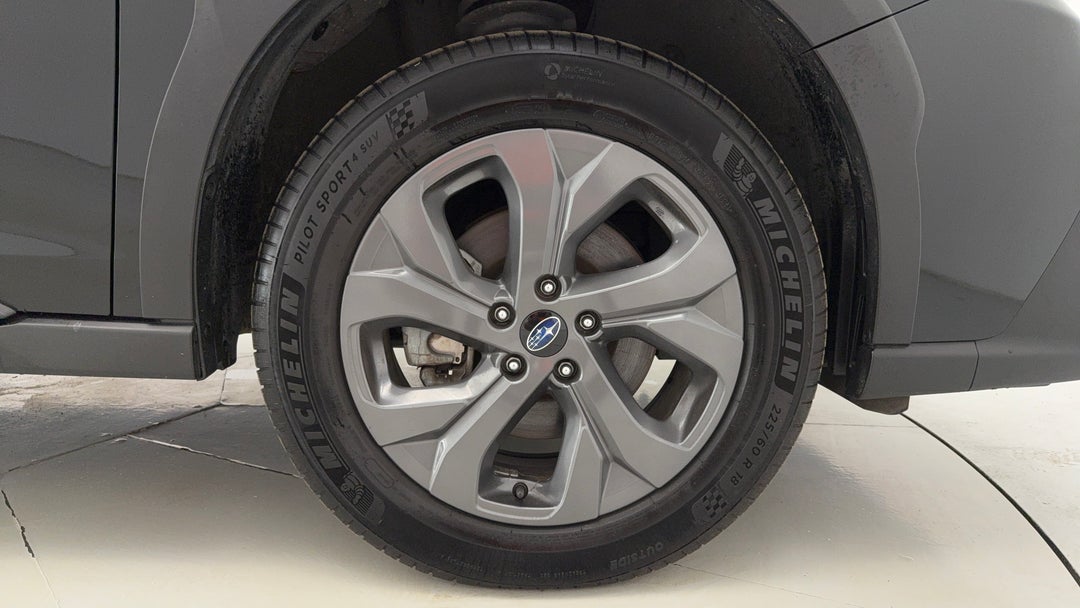 2022 Subaru Outback AWD, Automatic, 92039 km, Right Front Wheel