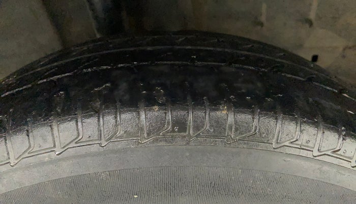 2018 Tata Tiago XE PETROL, Petrol, Manual, 47,846 km, Right Rear Tyre Tread
