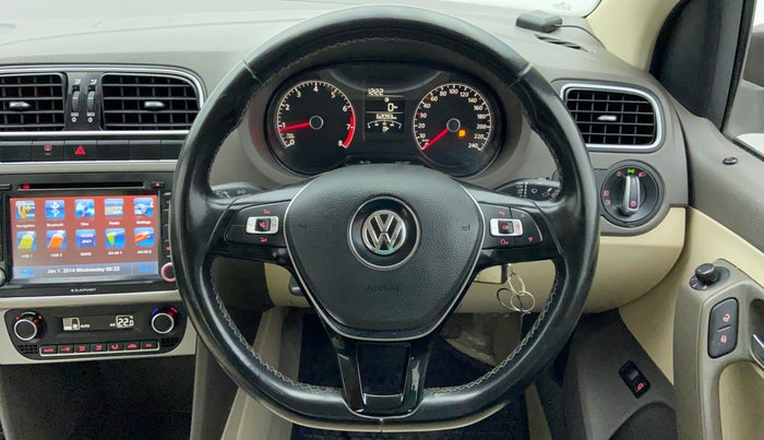 2015 Volkswagen Vento HIGHLINE PETROL, Petrol, Manual, 62,093 km, Steering Wheel Close-up