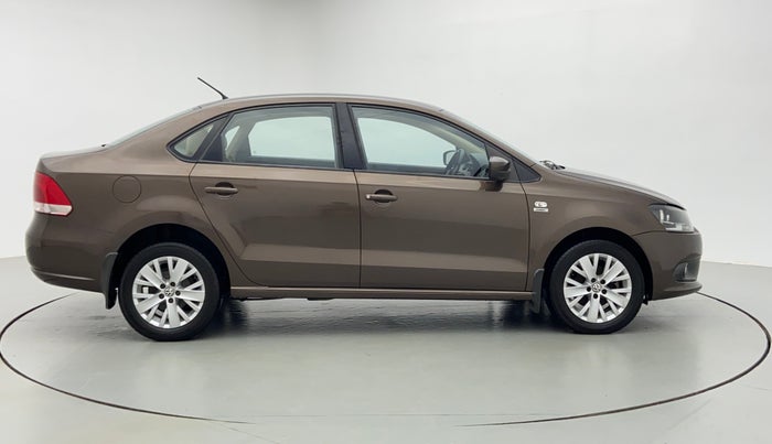 2015 Volkswagen Vento HIGHLINE PETROL, Petrol, Manual, 62,093 km, Right Side View