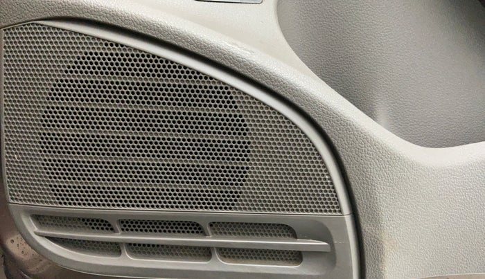 2015 Volkswagen Vento HIGHLINE PETROL, Petrol, Manual, 62,093 km, Speakers