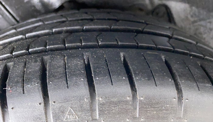 2019 Ford Figo Aspire 1.2 TITANIUM+ PETROL, Petrol, Manual, 11,852 km, Right Rear Tyre Tread