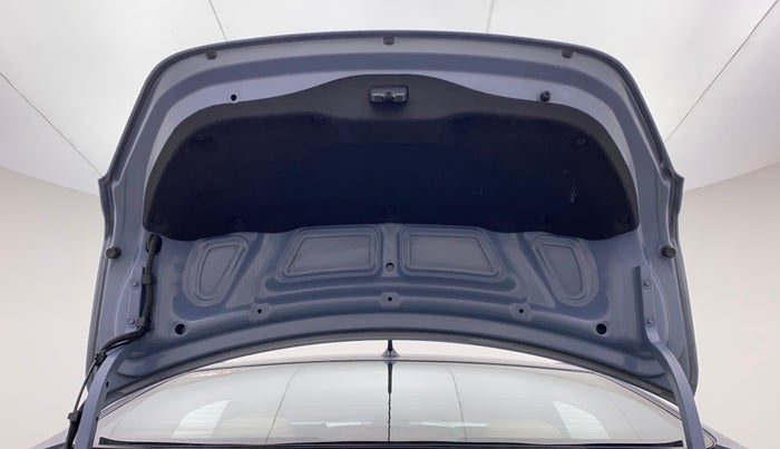 2014 Hyundai Verna FLUIDIC 1.6 VTVT SX, Petrol, Manual, 51,111 km, Boot Door Open