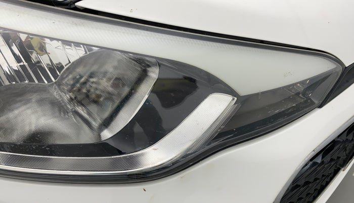 2015 Hyundai Elite i20 MAGNA 1.2, Petrol, Manual, 52,929 km, Right headlight - Minor scratches