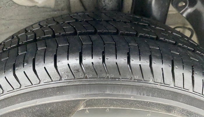 2015 Hyundai Elite i20 MAGNA 1.2, Petrol, Manual, 52,929 km, Left Rear Tyre Tread