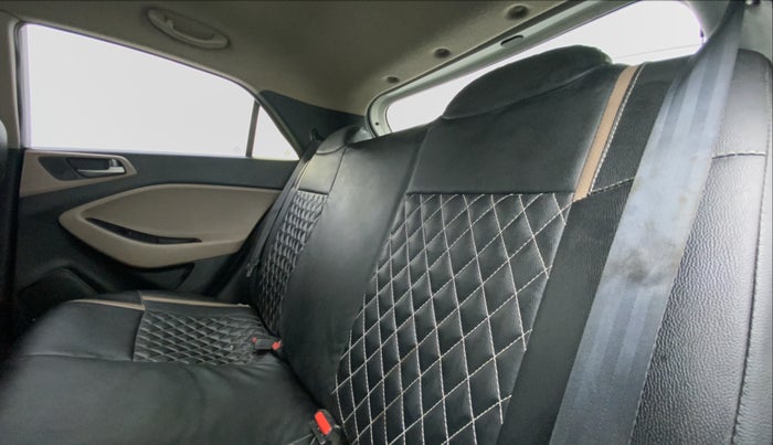 2015 Hyundai Elite i20 MAGNA 1.2, Petrol, Manual, 52,929 km, Right Side Rear Door Cabin