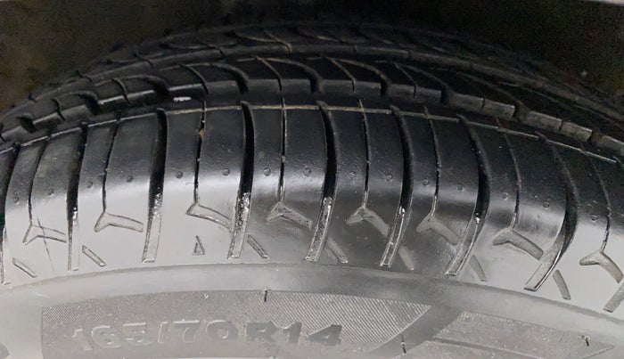 2016 Maruti Celerio VXI AMT, Petrol, Automatic, 53,234 km, Right Front Tyre Tread