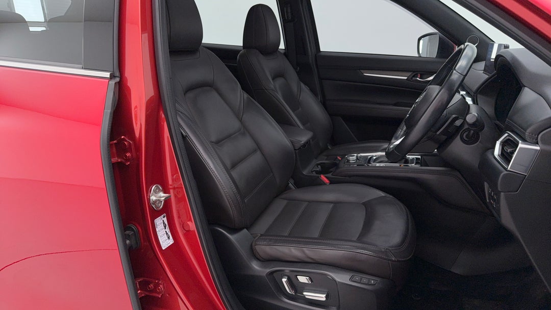2021 Mazda CX-5 Akera (AWD), Automatic, 106263 km, Right Side Front Door Cabin View