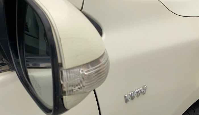 2012 Toyota Corolla Altis VL AT PETROL, Petrol, Automatic, 60,438 km, Right rear-view mirror - Indicator light has minor damage