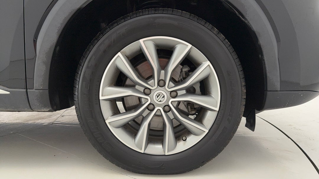 2022 MG HS Core, Automatic, 74345 km, Right Front Wheel