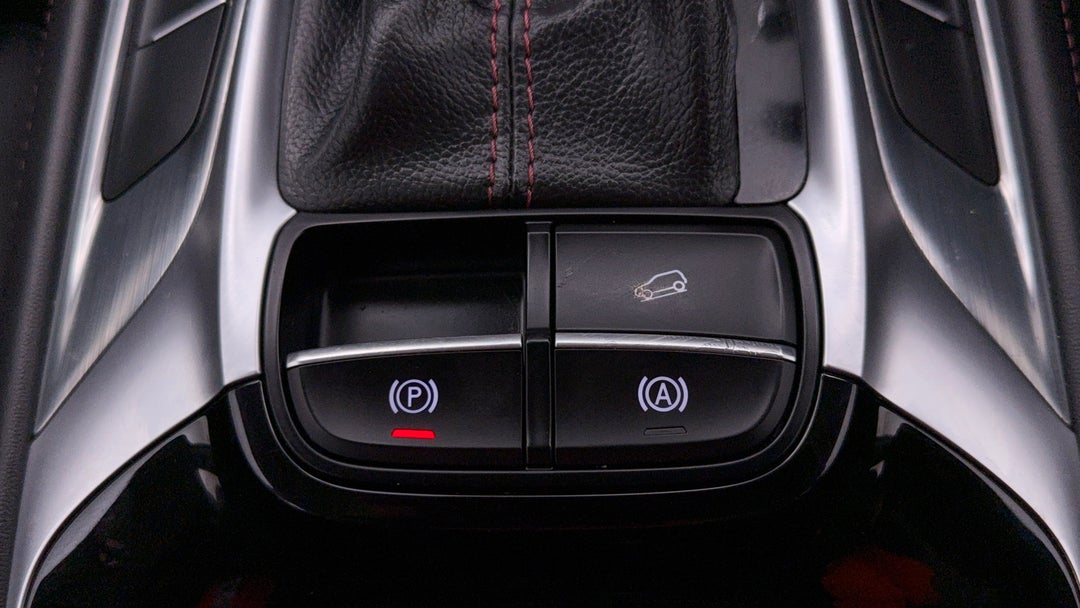 2022 MG HS Core, Automatic, 74345 km, Handbrake