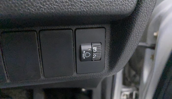 2015 Honda Jazz 1.2L I-VTEC E, CNG, Manual, 74,494 km, Dashboard - Headlight height adjustment not working