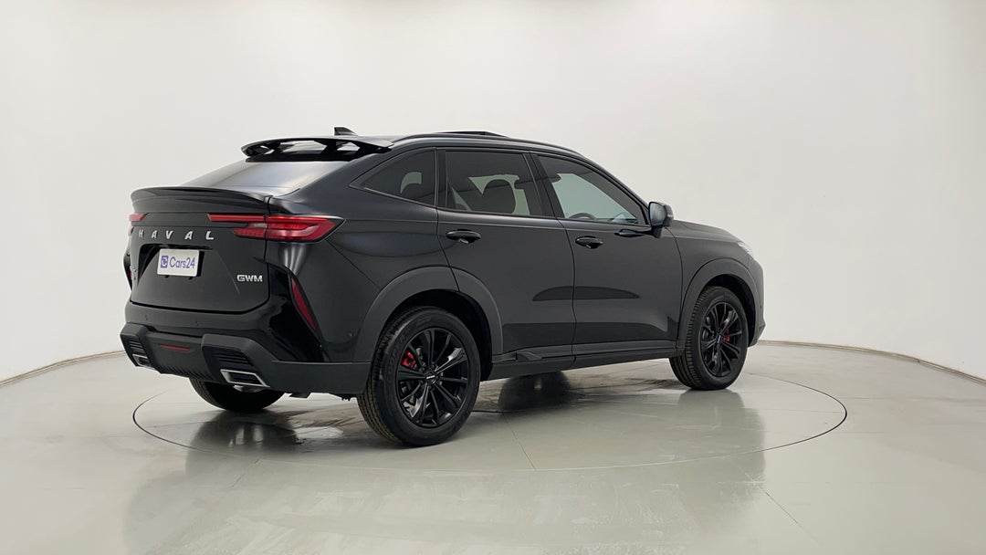 Right Back Diagonal (45- Degree) View