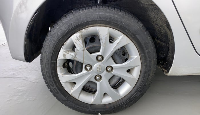 2015 Hyundai Grand i10 MAGNA 1.2 VTVT, CNG, Manual, 56,076 km, Right Rear Wheel