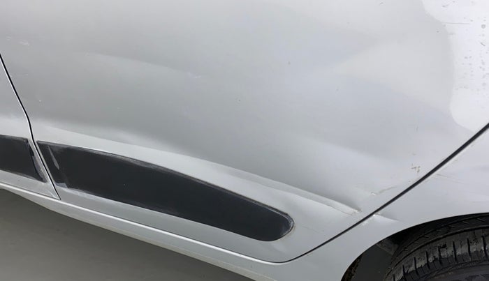 2015 Hyundai Grand i10 MAGNA 1.2 VTVT, CNG, Manual, 56,076 km, Rear left door - Slightly dented