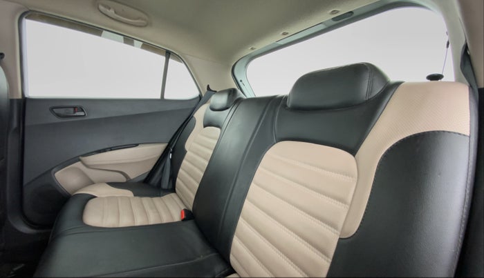 2015 Hyundai Grand i10 MAGNA 1.2 VTVT, CNG, Manual, 56,076 km, Right Side Rear Door Cabin