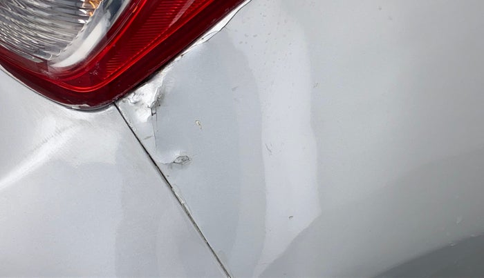 2015 Hyundai Grand i10 MAGNA 1.2 VTVT, CNG, Manual, 56,076 km, Right quarter panel - Slightly dented